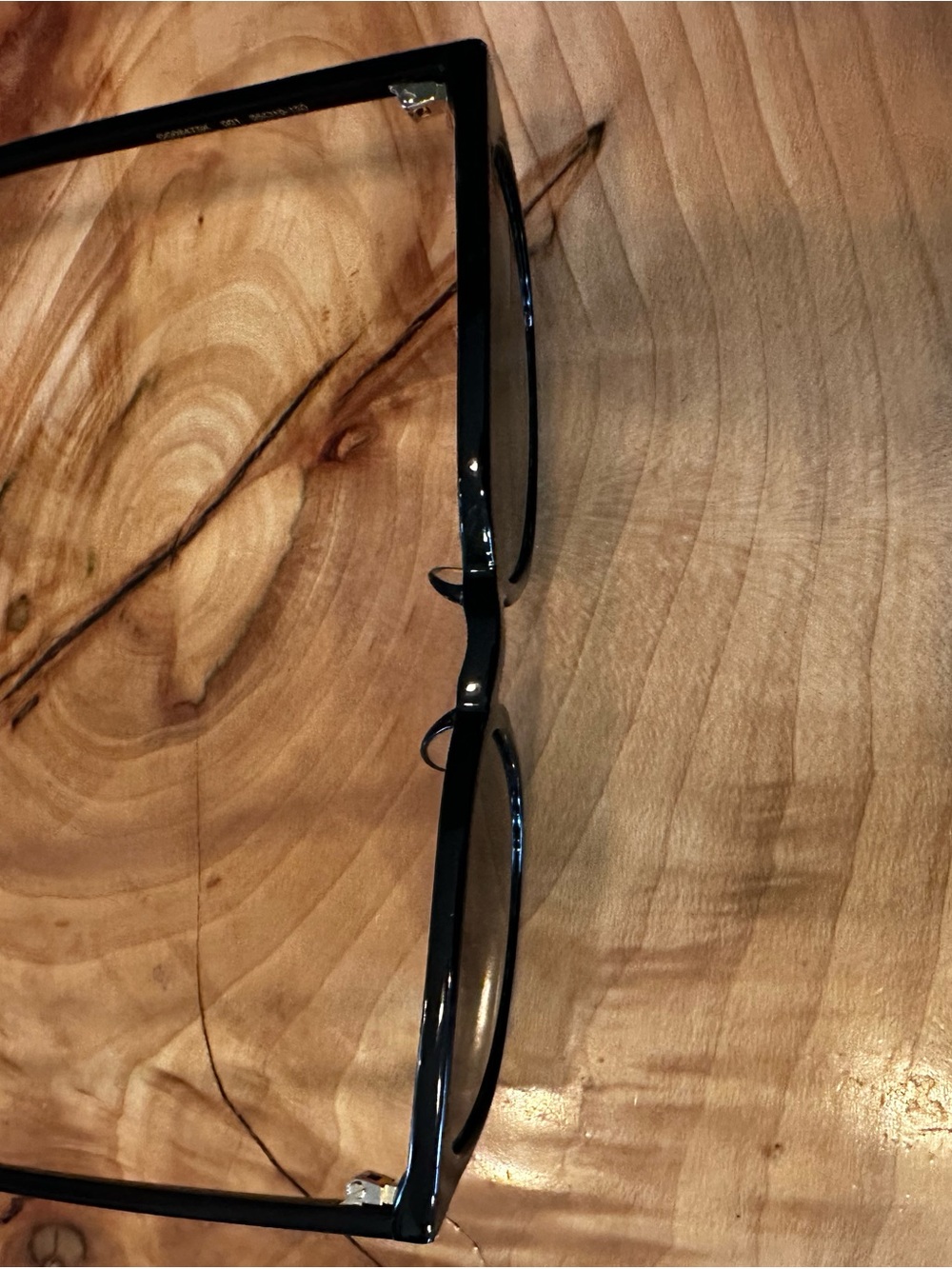 Gucci Black Gloss Square Sunglasses with Dark Lenses - Picture 6 of 9